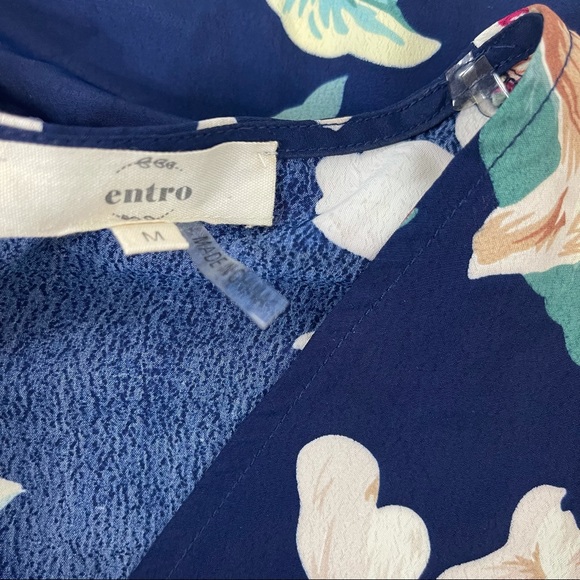 Navy floral jumper size medium - Picture 4 of 4